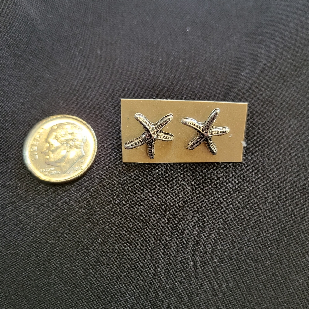 New Silver Tone Starfish Stud Earrings